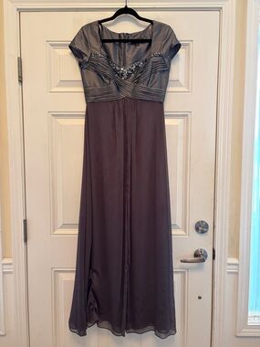 Sequined Gray Maxi Evening Dress with Cap Sleeves